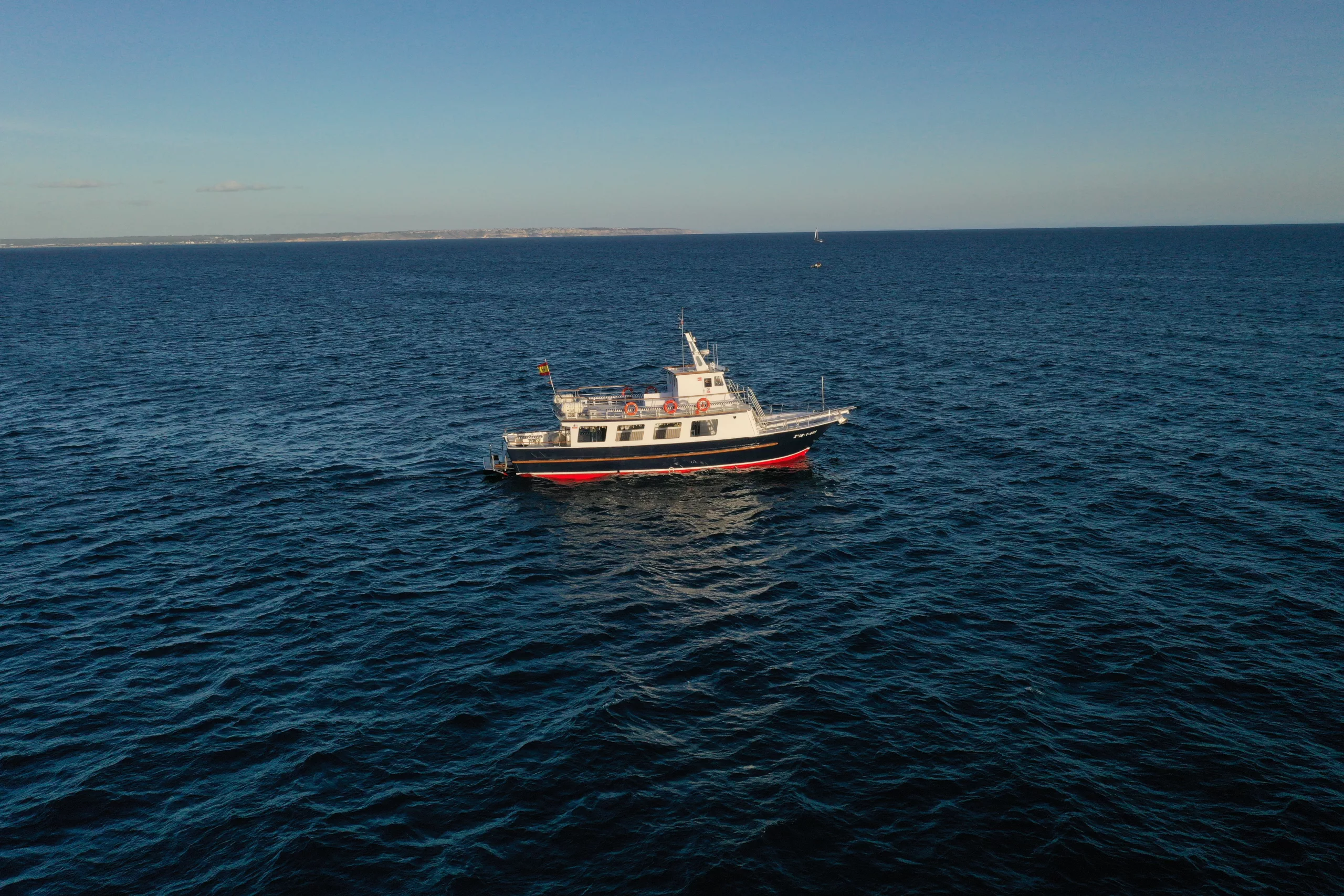 Sunset boat trip with barbecue in the Bay of Palma